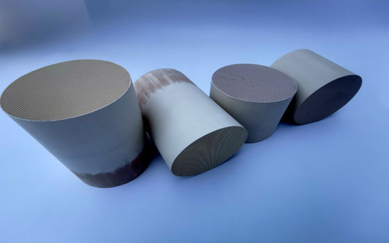 O catalizador HC NOx PM do motor diesel da oxidação de Euro4 Euro5 baseou sic o filtro ínfimo diesel