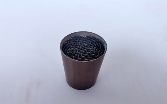 Remoção do ozônio do SCR do catalizador do favo de mel do metal para núcleo do catalizador três do caminhão diesel o auto