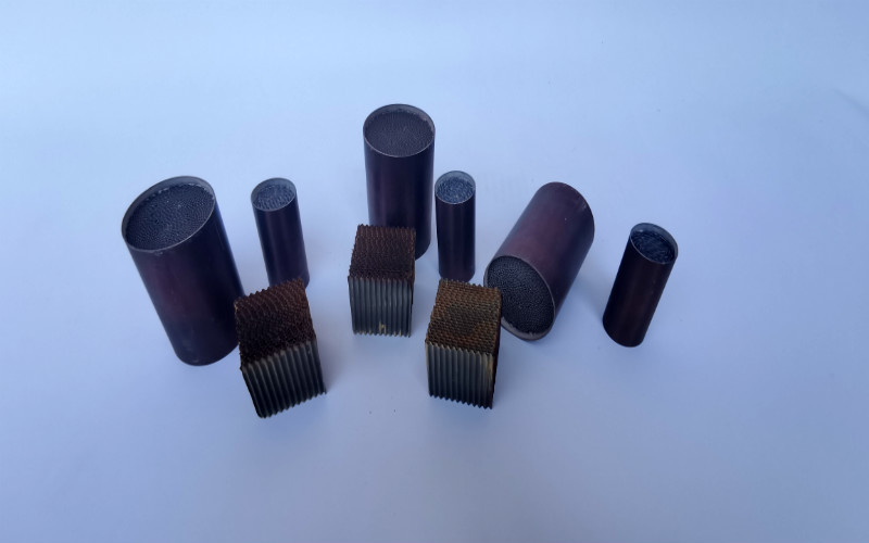Apoio Euro5 V da carcaça do DOC Cordierite Honeycomb Catalysts